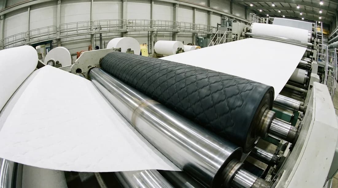 High-speed tissue converting line